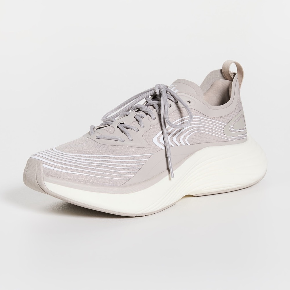APL: Athletic Propulsion Labs Streamline Sneakers in Clay/White, 9.5